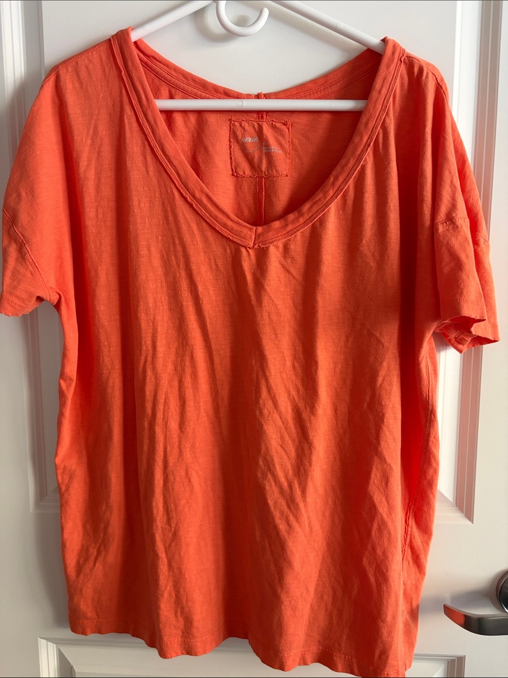Aerie V-Neck Short Sleeve Tee in Vibrant Orange